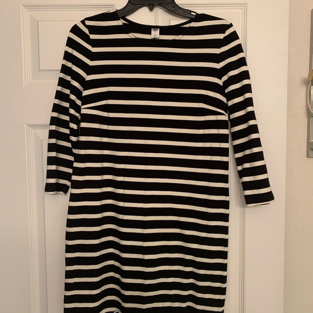 Black and White Striped Long Sleeve Dress - Picture 2 of 2